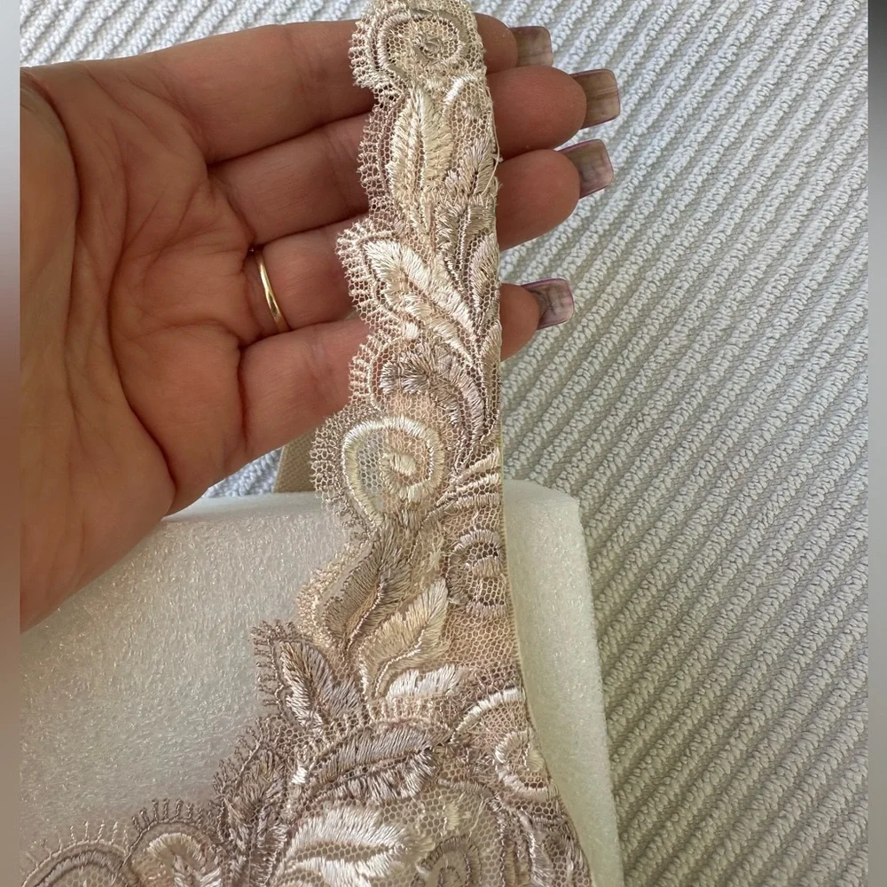 Soma Bra Beige Sheer Lace Underwire Embroidered 40C - Picture 4 of 14